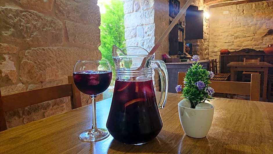 Albergue Sansol - El oasis del camino francés - Exclusivo para peregrinos