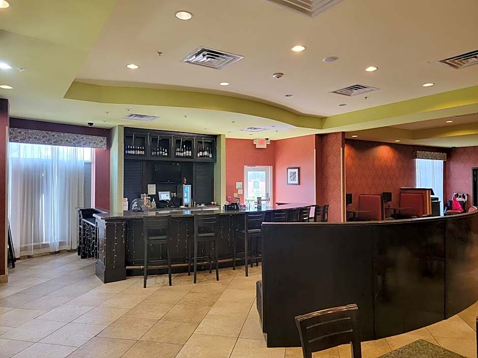 Holiday Inn Garland By IHG