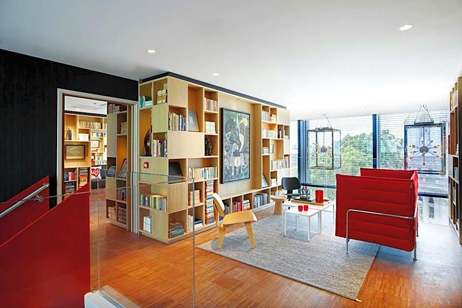 citizenM Tower of London