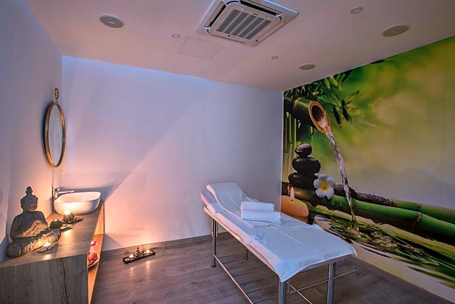 Bohemian Gardens Hotel