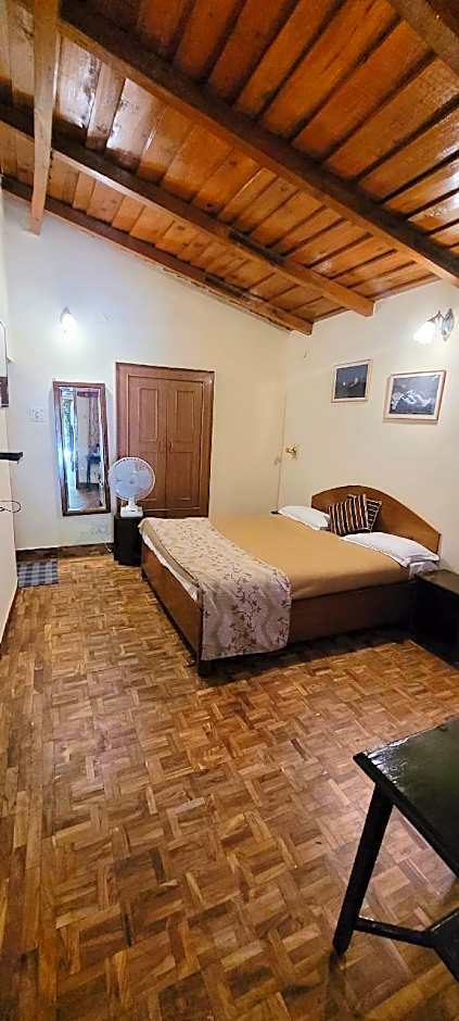 Chevron Rosemount Hotel