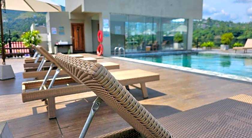 Oak Ray Regency Hotel