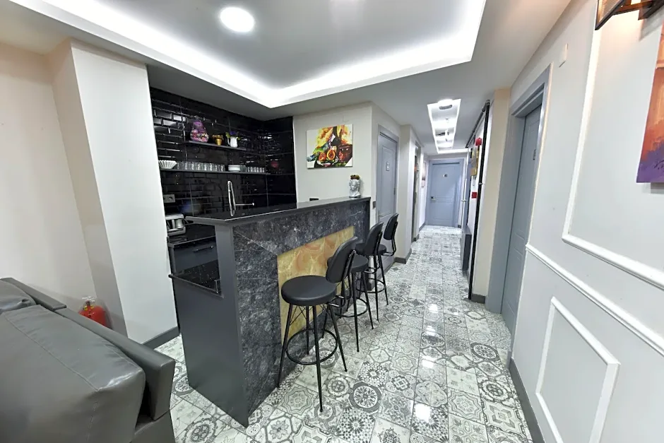 Almina inn hotel