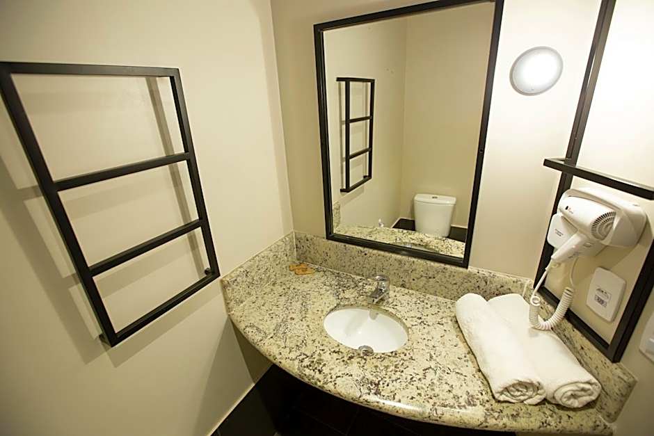 ibis Cuiaba Shopping