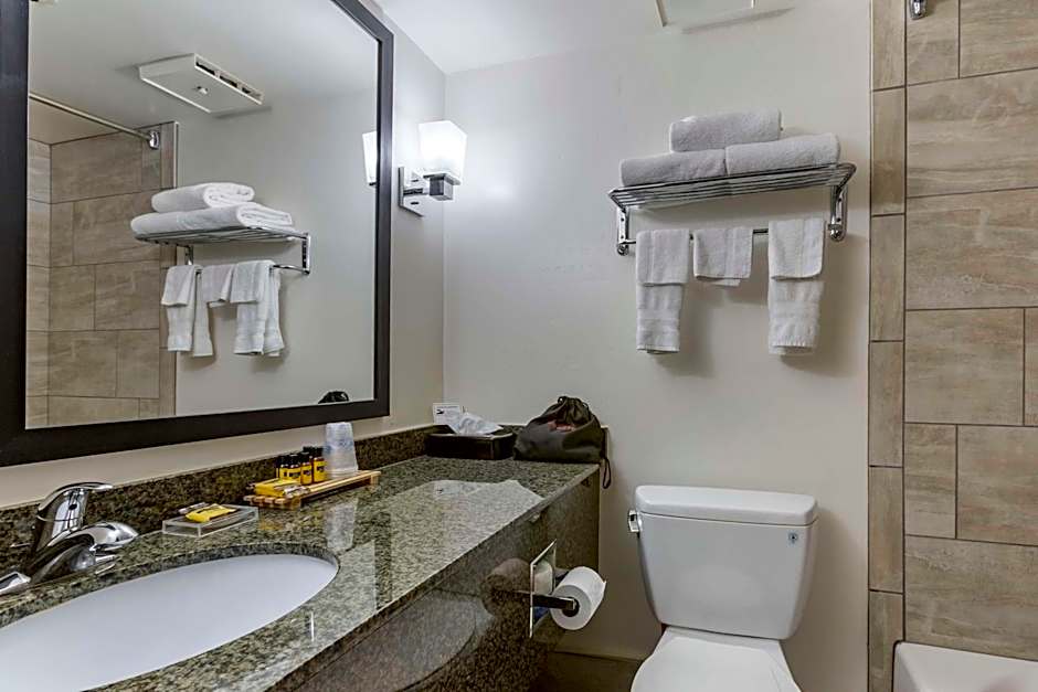 Best Western Plus Scottsdale Thunderbird Suites