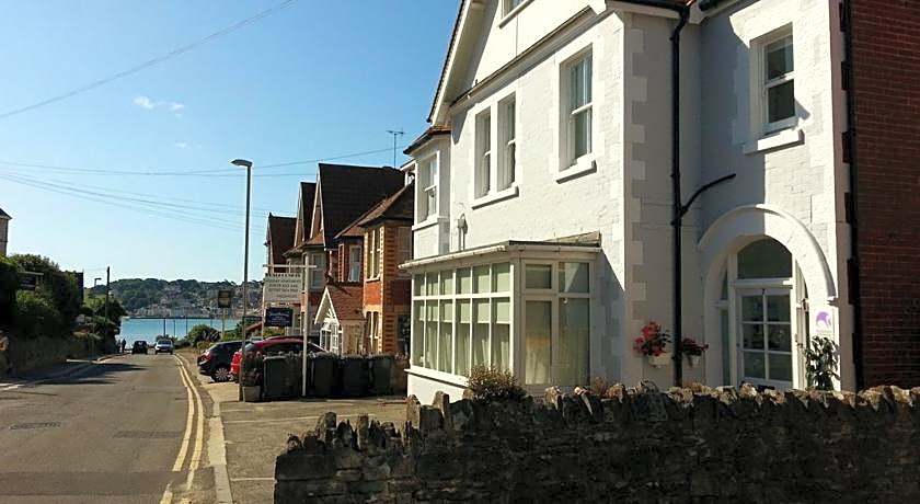 Beachcomber Holiday Apartments