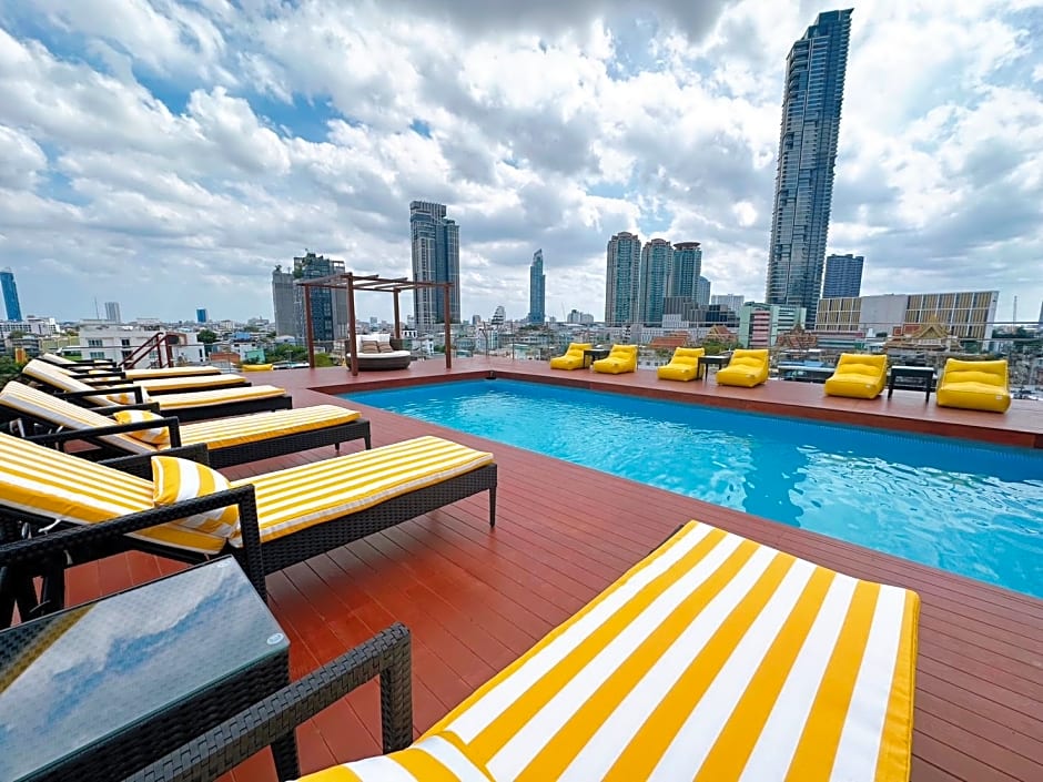 Miloft Sathorn Hotel