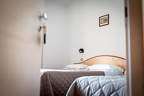 Triple Room with Beach Package