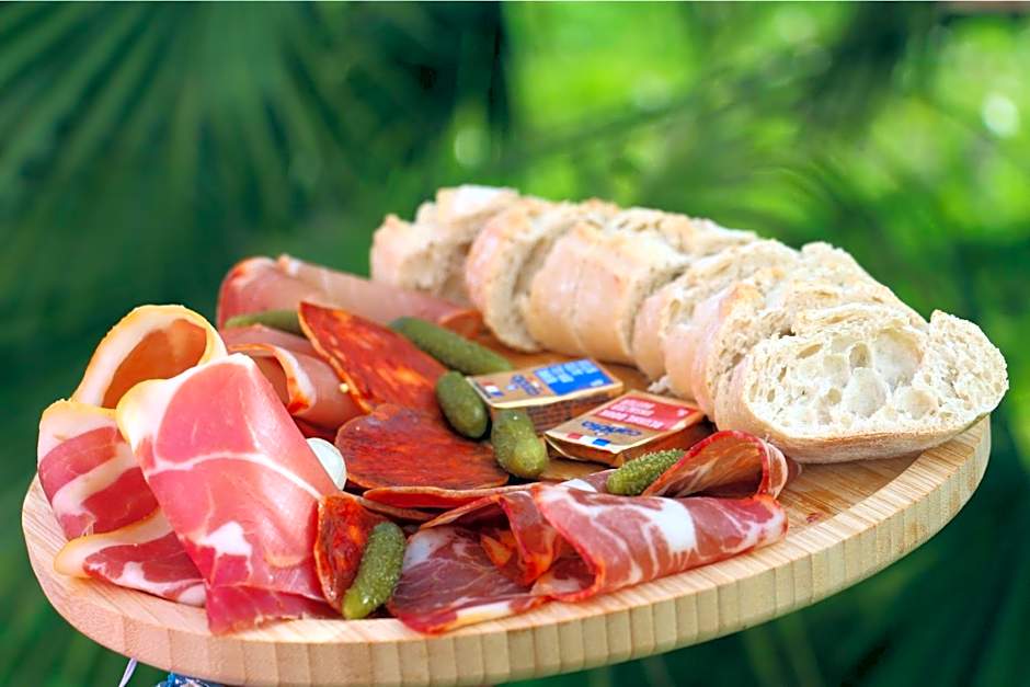 Kyriad La Rochelle City Center