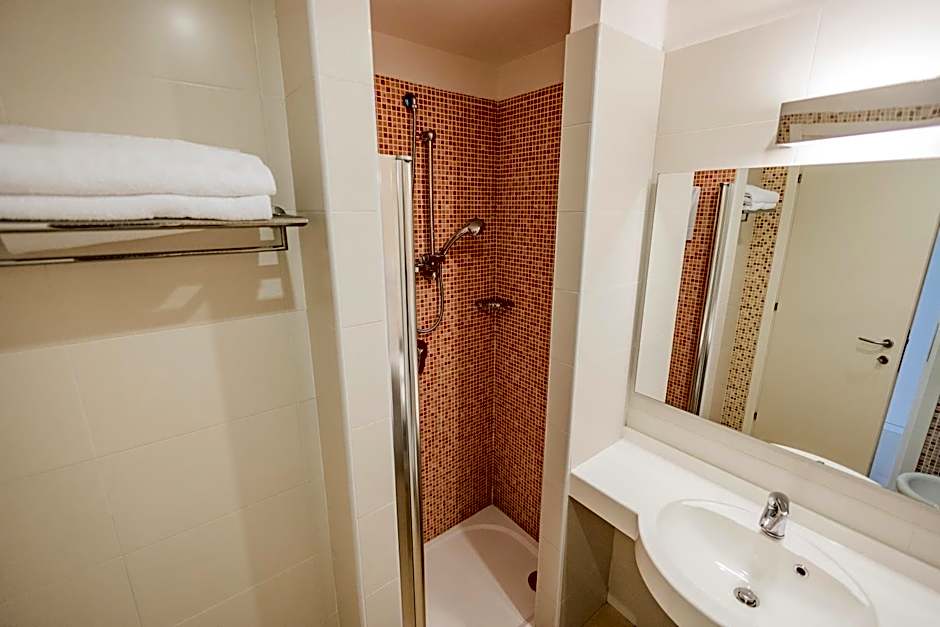 Prince Franklyn Hotel