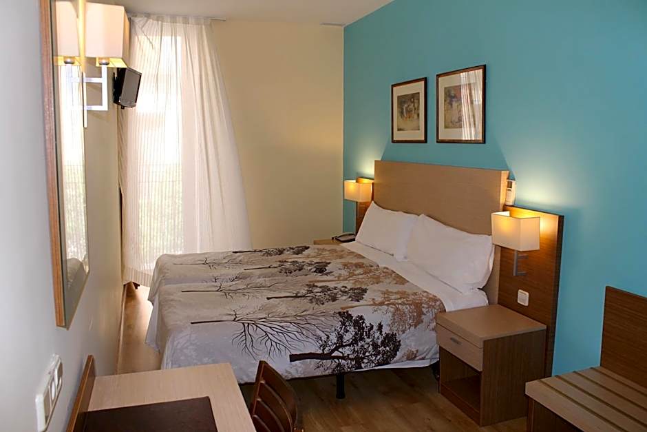 Hotel Mirador Puerta Del Sol