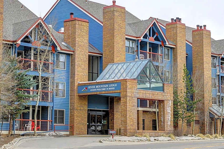 River Mountain Lodge