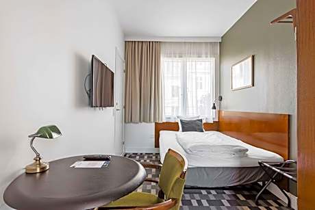 1 Single Bed Non-Smoking Work Desk Wi-Fi Hairdryer Full Breakfast