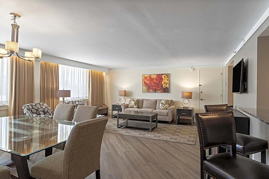 Crowne Plaza Executive Center Baton Rouge By IHG