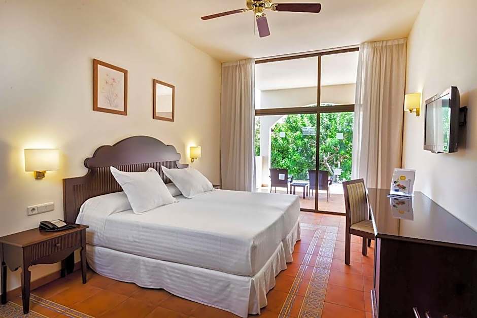 Photo 1 of 3 of Double Room (1 Adult)
