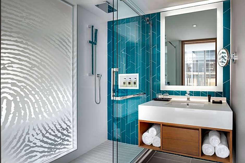 Humaniti Hotel Montreal, Autograph Collection