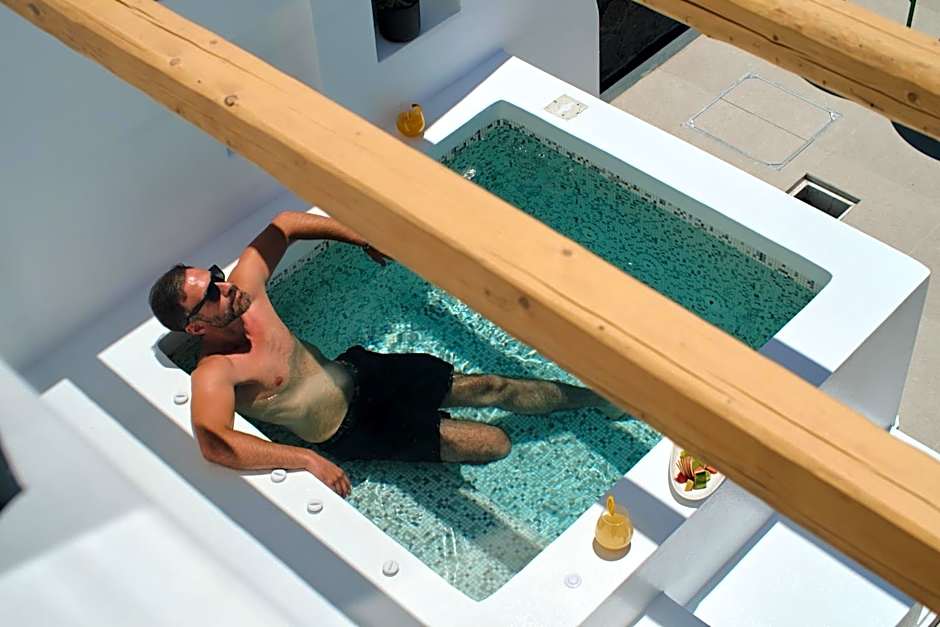 Alleys All-Suite Hotel & Spa