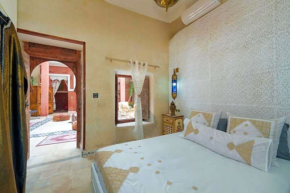 Riad 7 chambres - Petit dejeuner gratuit