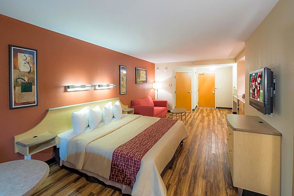 Red Roof Inn & Suites Philadelphia - Bellmawr