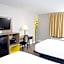 Days Inn by Wyndham Pittsburgh