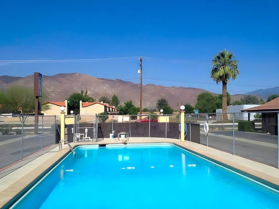 Hacienda Motel