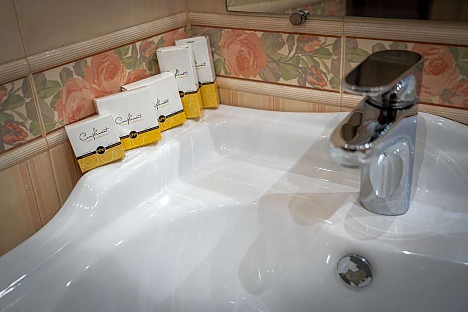 Family Hotel Pak Tam