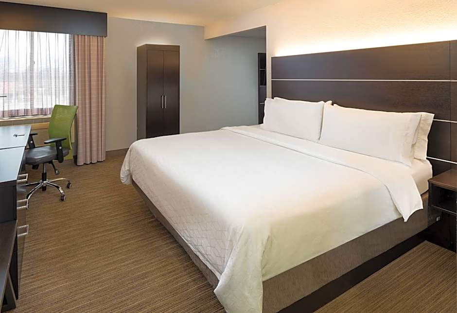 Holiday Inn Express Rochester - Greece By IHG