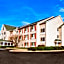 Country Inn & Suites by Radisson, Clinton, IA