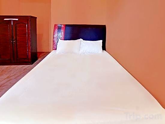 OYO Life 92847 Penginapan Muslim Walker