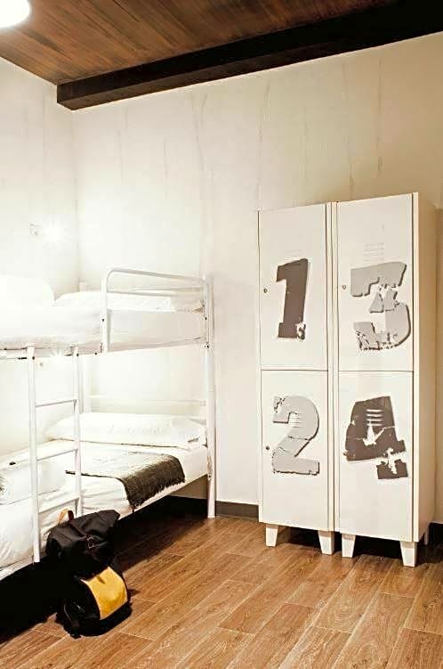 Room007 Ventura Hostel