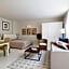 Adriano Residence