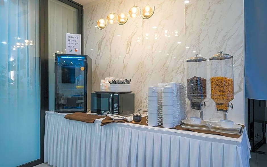 Andong Brown Dot Pungsan branch