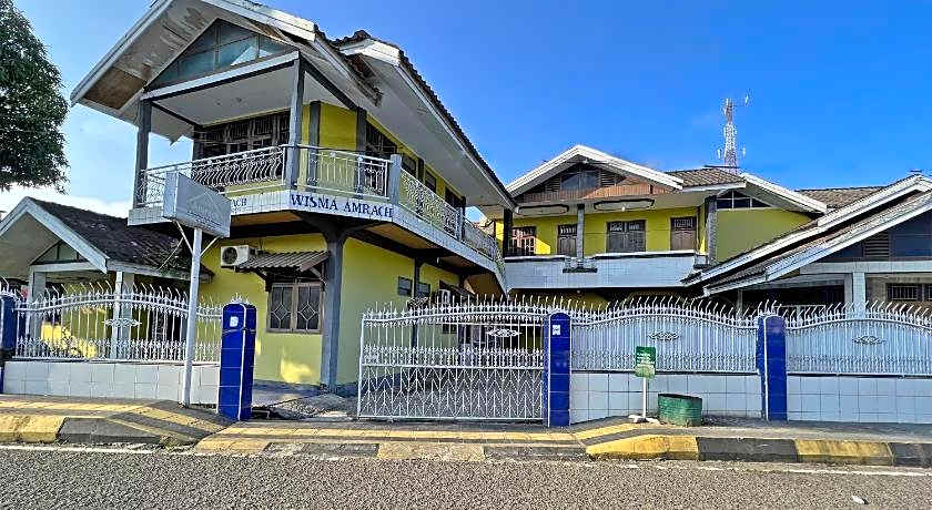 OYO 91900 Wisma Amrach