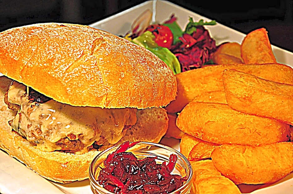 Sportsmans Valley Hotel