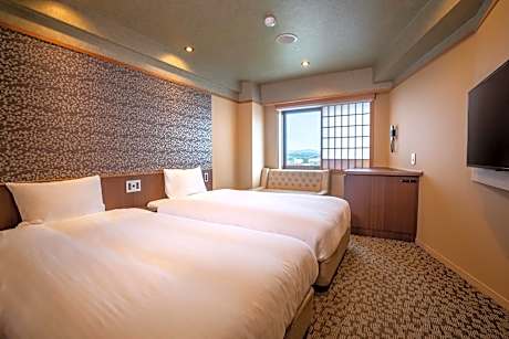 Standard Twin Room - Non-Smoking (2 Adult)