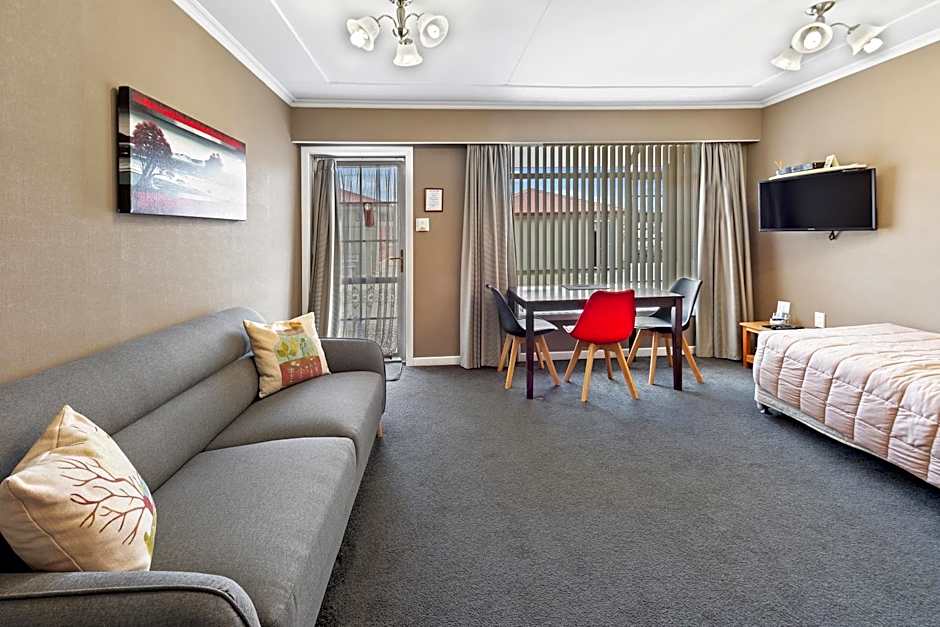 Tower Lodge Motel