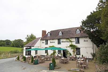 Hadley Bowling Green Inn