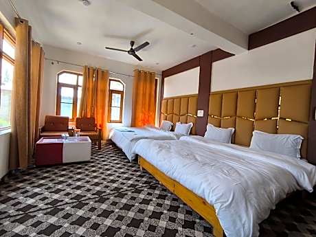 Gulmarg Gulsitara Resorts