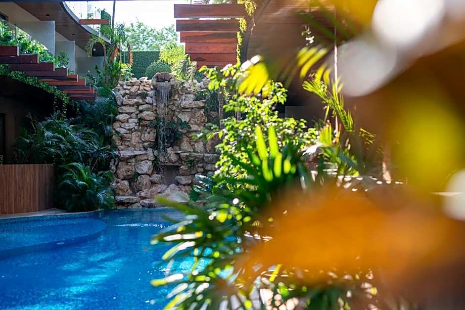 Serenity in the Sky - Studio with Rooftop and Plunge pool