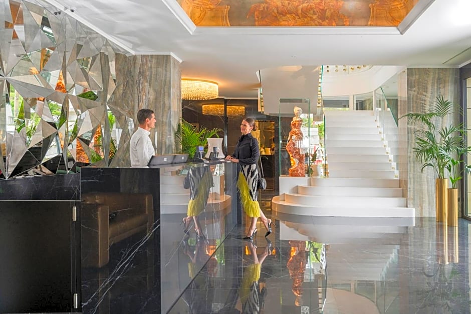 The Promenade Luxury Wellness Hotel