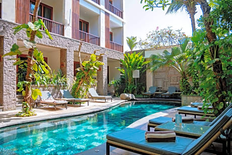 Akana Boutique Hotel