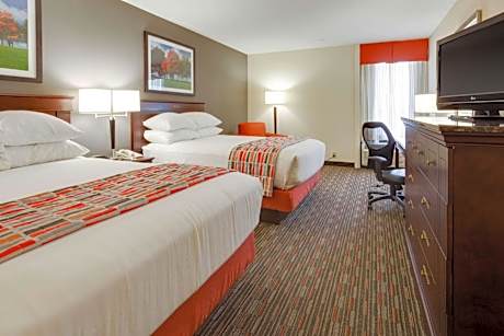 Deluxe Double Room with Two Double Beds - Disability Access