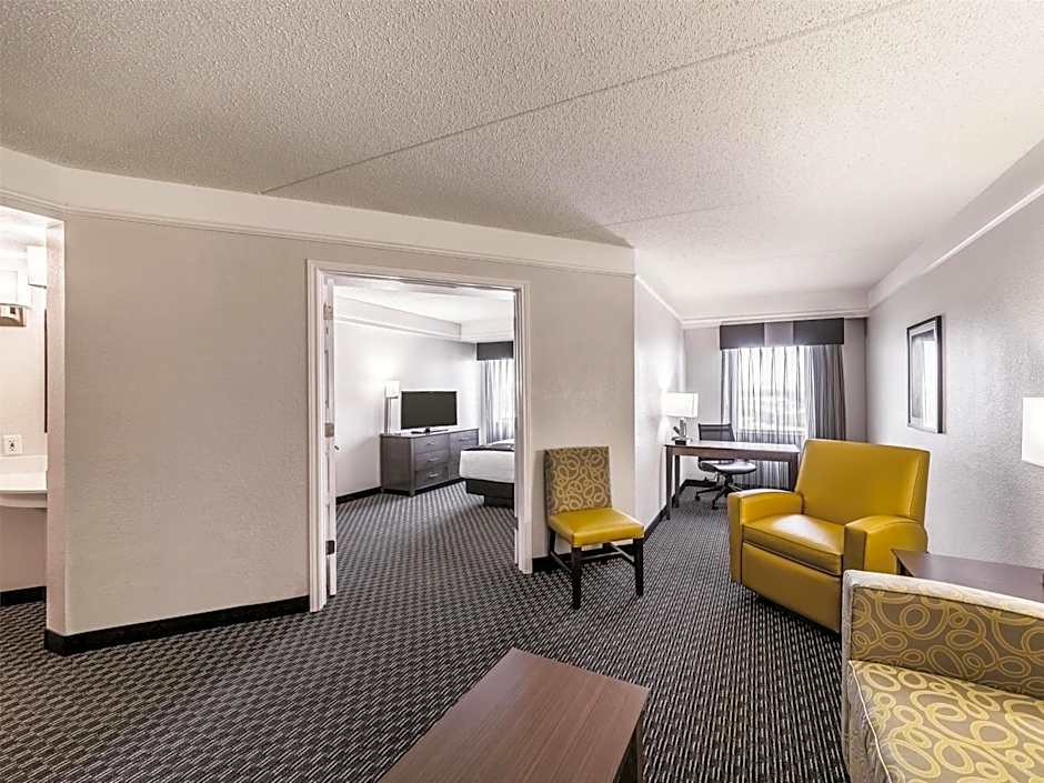 La Quinta Inn & Suites by Wyndham Austin Airport