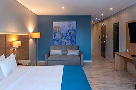 Family Room - Non-Smoking