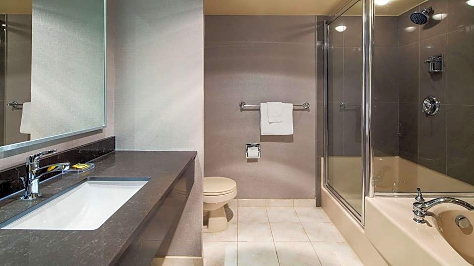 Best Western Plus The Arden Park Hotel