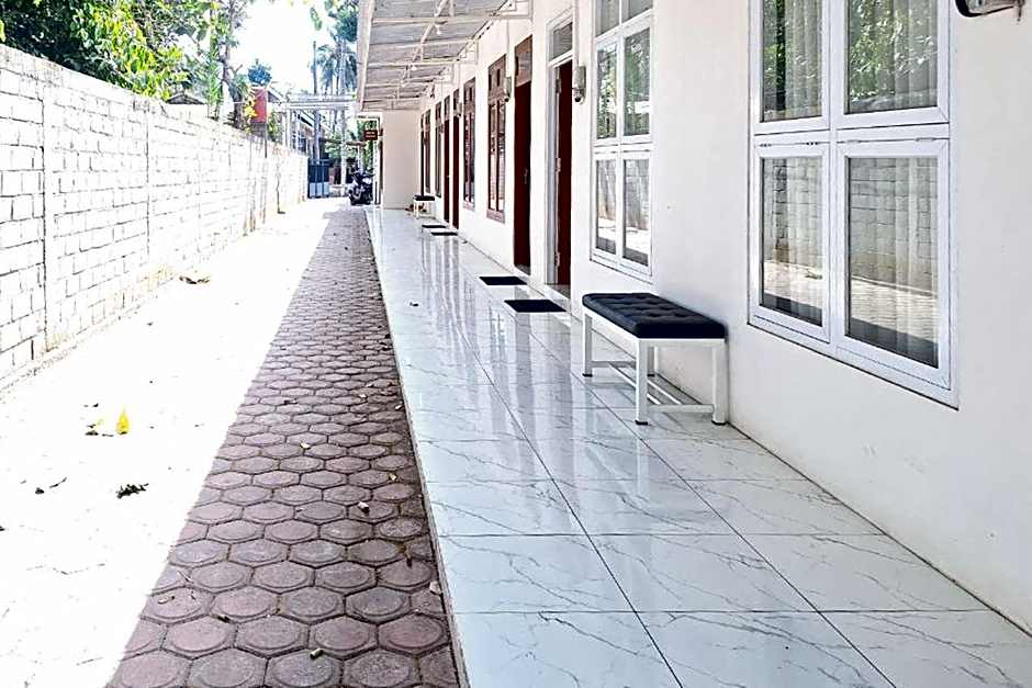 Ayani Guest House RedPartner