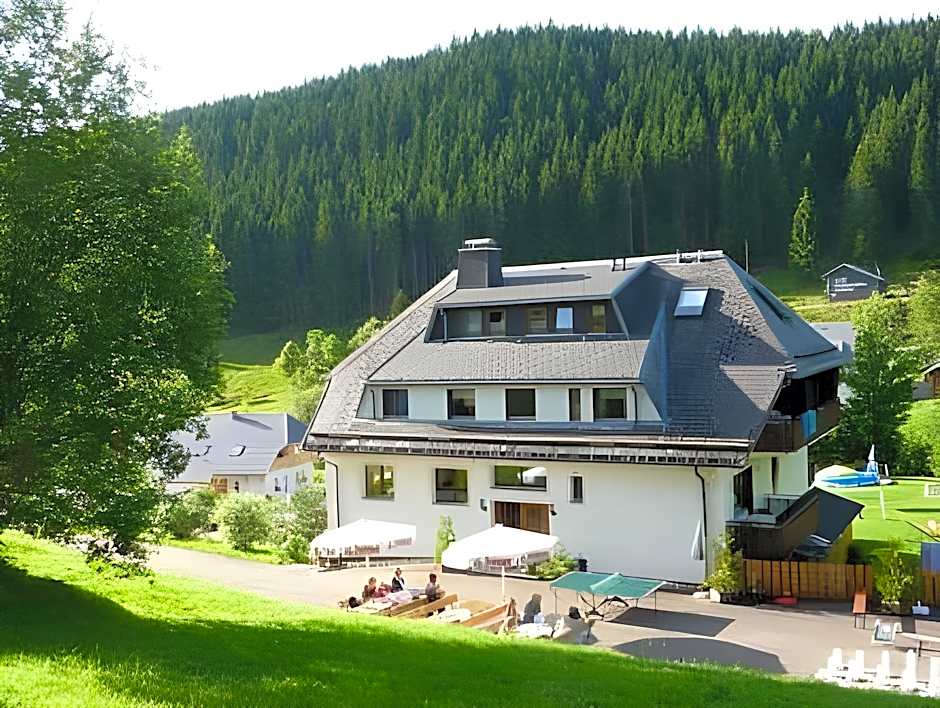 Schwarzwald-Hotel Kraeutle