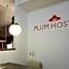 plumhostel