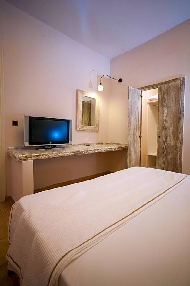 Ammos Naxos Exclusive Apartments & Studios