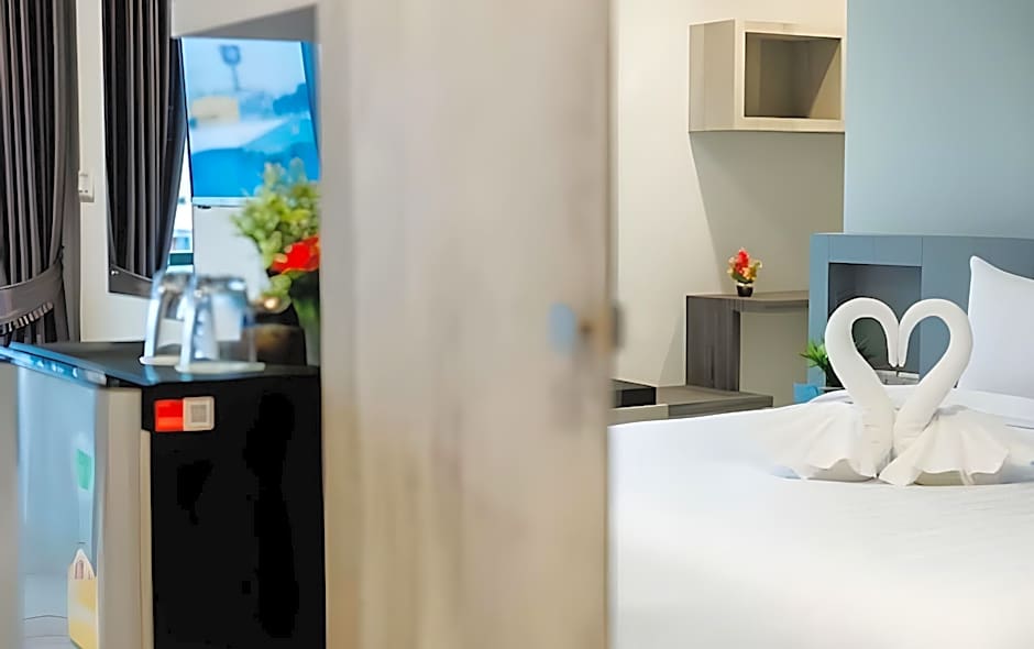 Evergreen Suite Hotel